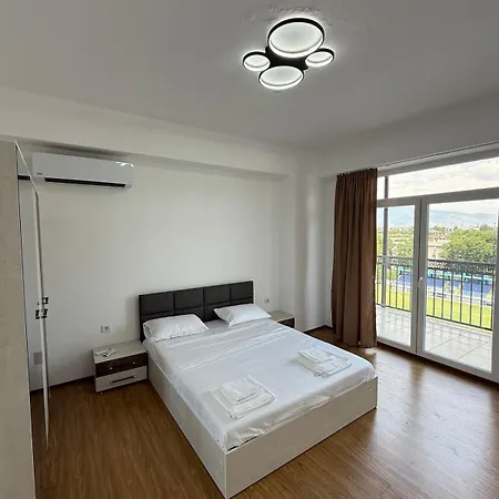 Apartment Huge Penthouse 170 *