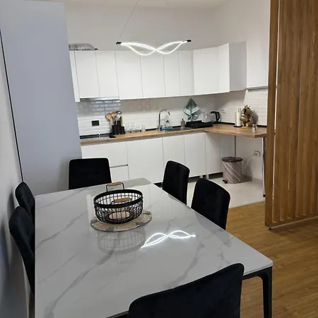 Appartement Huge Penthouse 170 Skopje