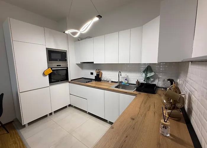 Apartman Huge Penthouse 170 *